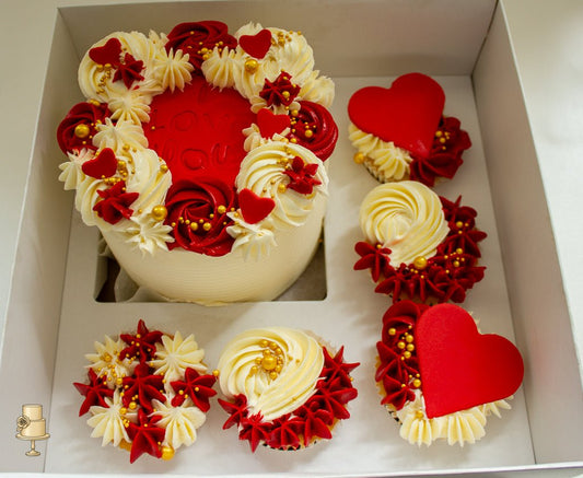 Buttercream Bento cake and cupcakes