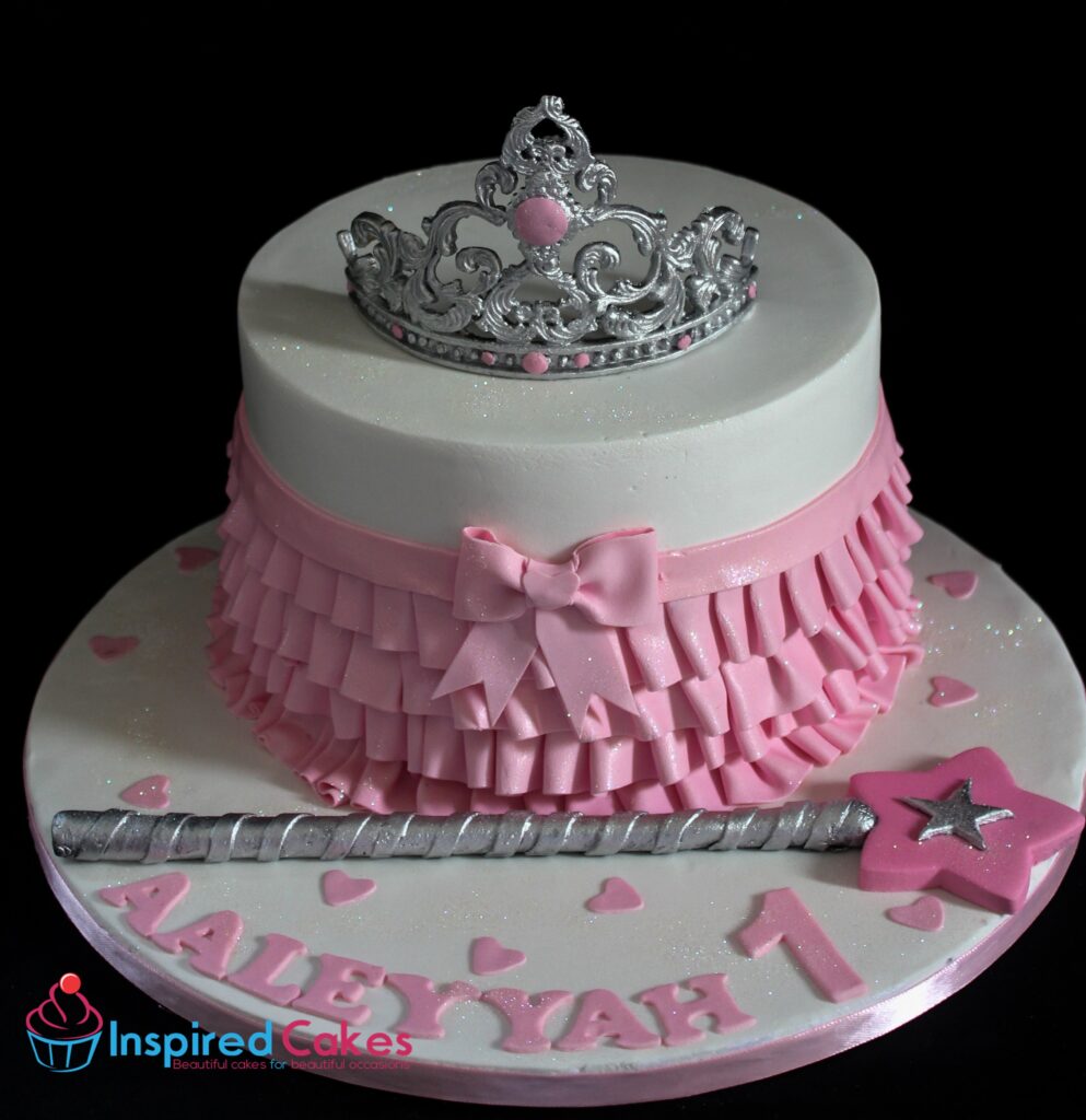 Princess crown and wand birthday cake